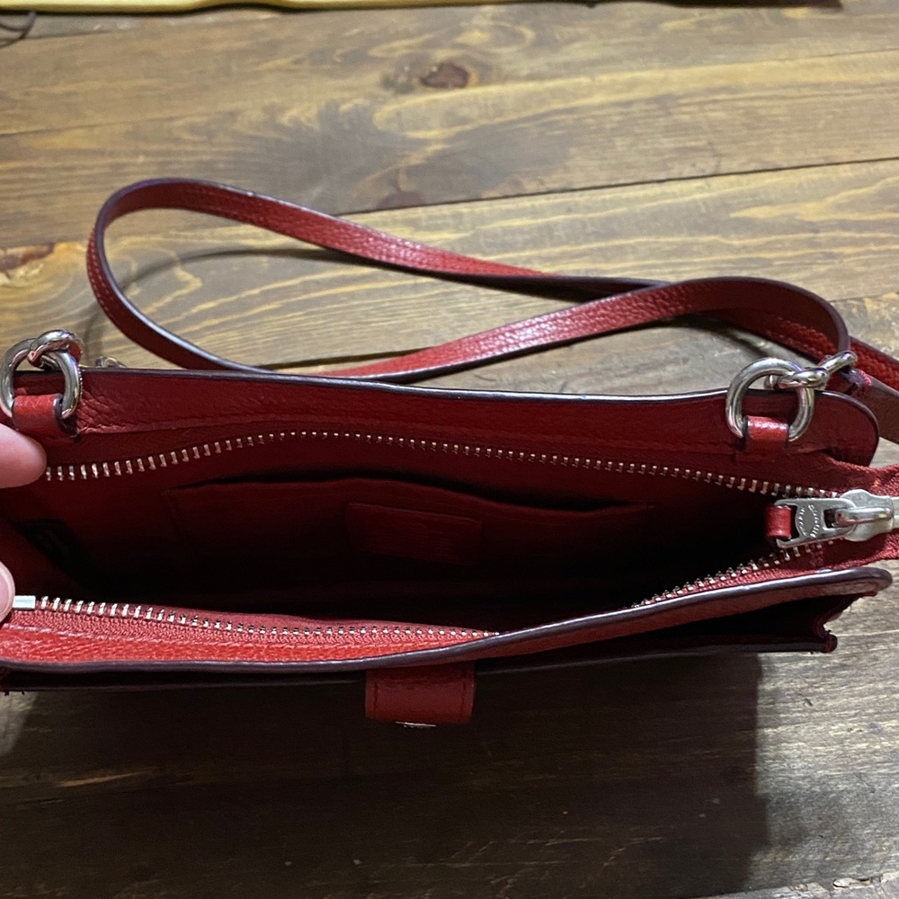 Coach Noa Pop Up Messenger Crossbody Bag in Pebble Red Leather - Picture 7 of 16